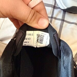 Men's Black Athletic Shoes